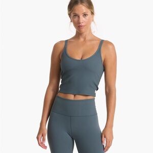 Vuori Ribbed Crop Tank w/ Built in Shelf Bra | Stone Blue | XL